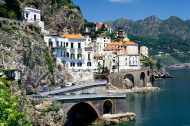 1atrani-paese.jpg