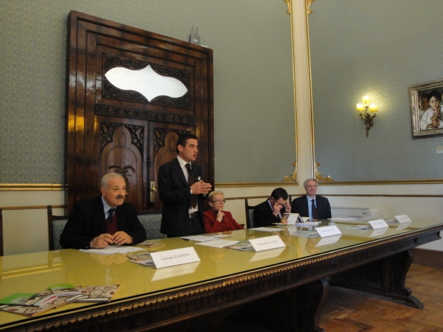 conferenza stampa.jpg