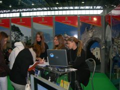 expo09_standprovincia_g.jpg