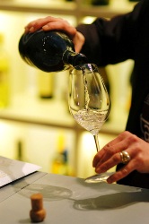 bottiglia-calice bianco_gra.jpg bottiglia-calice bianco_gra.jpg