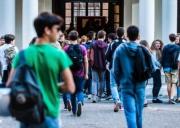 ragazzi a scuola